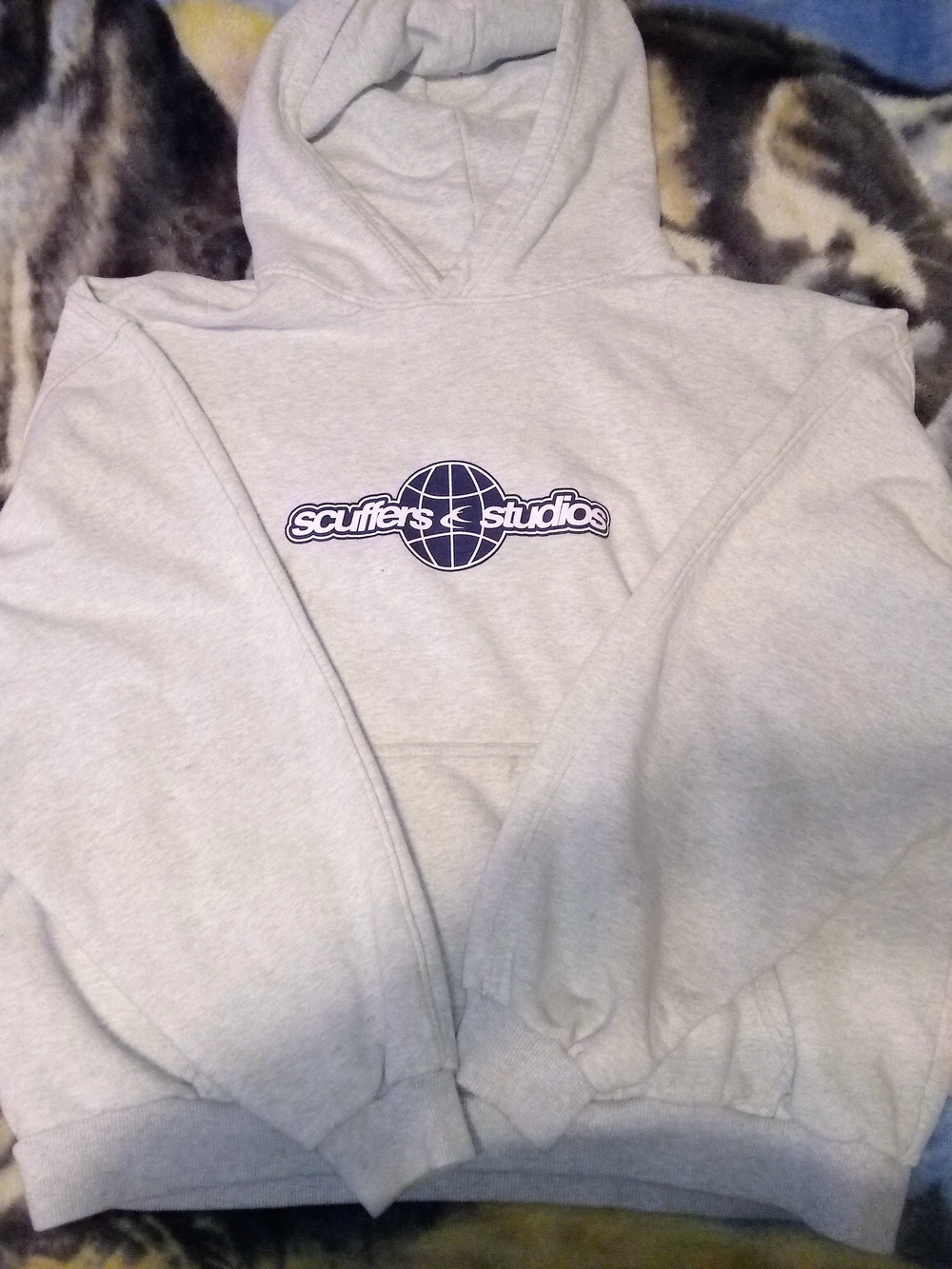 Scuffers Studios Men's Light Gray Logo Hoodie